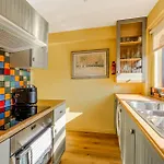 Central Covent Garden 1Br Flat With Balcony