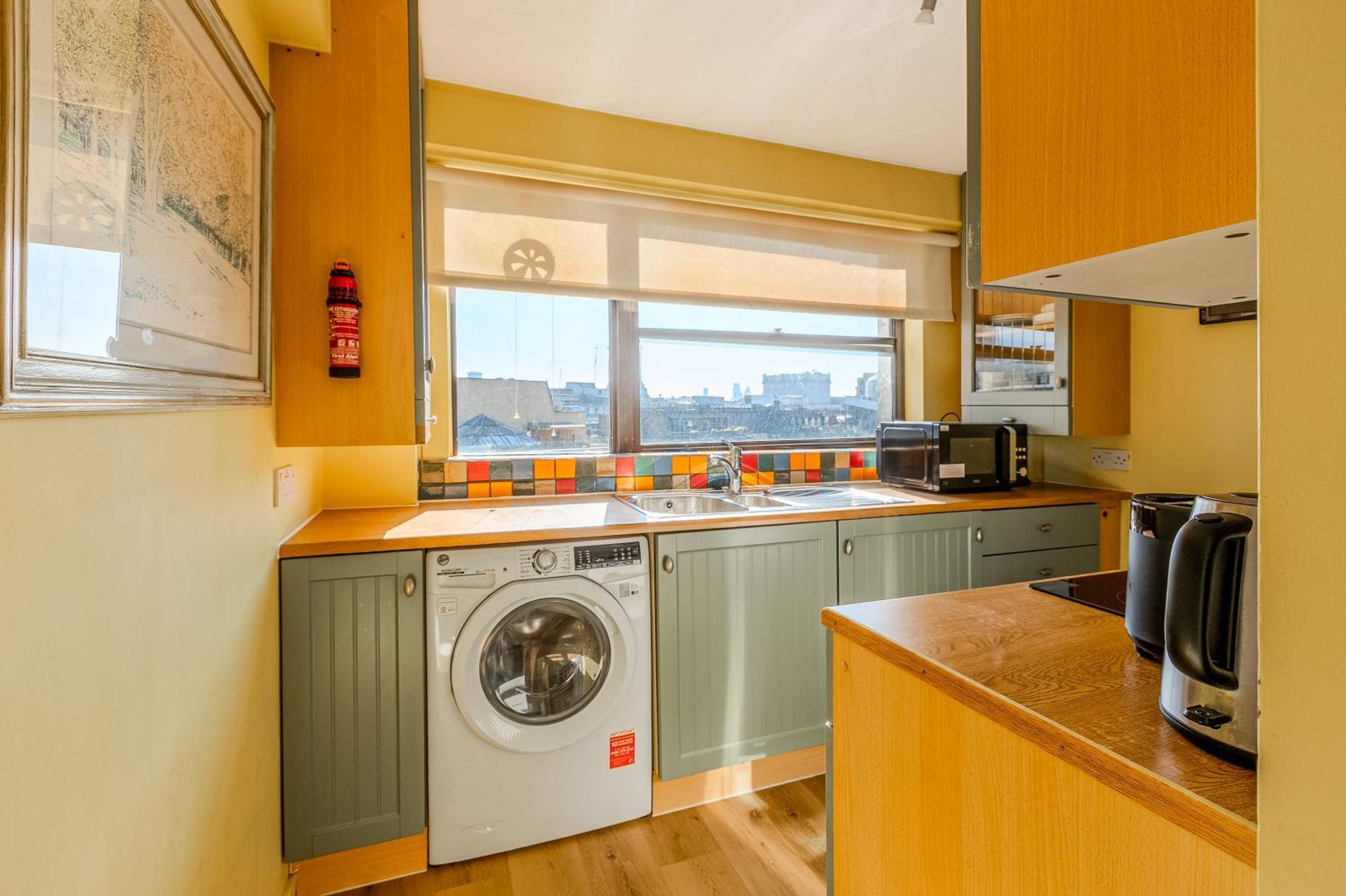Covent Garden 1br Flat With Balcony Appartamento